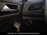 VW T-Roc bei Gebrauchtwagen.expert - Abbildung (14 / 15) VW T-Roc bei Gebrauchtwagen.expert - Abbildung (14 / 15)