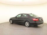 Mercedes-Benz E-Klasse bei Gebrauchtwagen.expert - Abbildung (2 / 15)