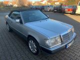 Mercedes-Benz CE 300 Cabrio W124 Oldtimer bei Gebrauchtwagen.expert - Abbildung (4 / 14)