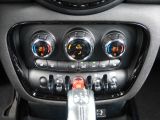 Mini One bei Gebrauchtwagen.expert - Abbildung (13 / 15)