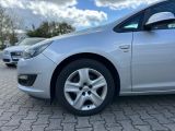 Opel Astra bei Gebrauchtwagen.expert - Abbildung (6 / 15) Opel Astra bei Gebrauchtwagen.expert - Abbildung (6 / 15)