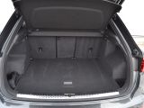 Audi Q3 bei Gebrauchtwagen.expert - Abbildung (13 / 15) Audi Q3 bei Gebrauchtwagen.expert - Abbildung (13 / 15)