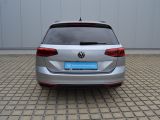 VW Passat bei Gebrauchtwagen.expert - Abbildung (12 / 15) VW Passat bei Gebrauchtwagen.expert - Abbildung (12 / 15)