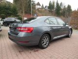 Skoda Superb bei Gebrauchtwagen.expert - Abbildung (7 / 15)