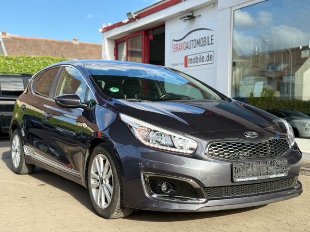 Kia Ceed bei Gebrauchtwagen.expert - Hauptabbildung Kia Ceed bei Gebrauchtwagen.expert - Hauptabbildung