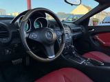 Mercedes-Benz SLK-Klasse bei Gebrauchtwagen.expert - Abbildung (14 / 15) Mercedes-Benz SLK-Klasse bei Gebrauchtwagen.expert - Abbildung (14 / 15)