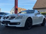 Mercedes-Benz SLK-Klasse bei Gebrauchtwagen.expert - Abbildung (5 / 15) Mercedes-Benz SLK-Klasse bei Gebrauchtwagen.expert - Abbildung (5 / 15)