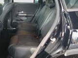 Mercedes-Benz GLA-Klasse bei Gebrauchtwagen.expert - Abbildung (12 / 15) Mercedes-Benz GLA-Klasse bei Gebrauchtwagen.expert - Abbildung (12 / 15)