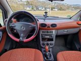 Mercedes-Benz A-Klasse bei Gebrauchtwagen.expert - Abbildung (11 / 13) Mercedes-Benz A-Klasse bei Gebrauchtwagen.expert - Abbildung (11 / 13)