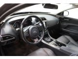 Jaguar XE bei Gebrauchtwagen.expert - Abbildung (3 / 10)