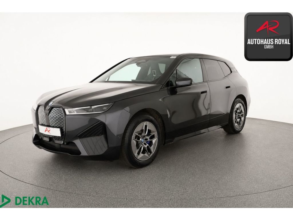 BMW iX bei Gebrauchtwagen.expert - Hauptabbildung BMW iX bei Gebrauchtwagen.expert - Hauptabbildung