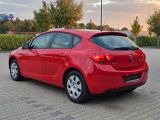 Opel Astra bei Gebrauchtwagen.expert - Abbildung (6 / 15)