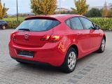 Opel Astra bei Gebrauchtwagen.expert - Abbildung (4 / 15)