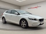 Volvo V40 bei Gebrauchtwagen.expert - Abbildung (3 / 15)