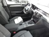 VW Passat bei Gebrauchtwagen.expert - Abbildung (8 / 15)