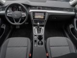 VW Passat bei Gebrauchtwagen.expert - Abbildung (9 / 15) VW Passat bei Gebrauchtwagen.expert - Abbildung (9 / 15)