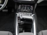Audi e-tron bei Gebrauchtwagen.expert - Abbildung (14 / 15)