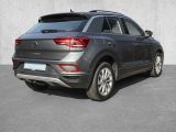 VW T-Roc bei Gebrauchtwagen.expert - Abbildung (4 / 15) VW T-Roc bei Gebrauchtwagen.expert - Abbildung (4 / 15)