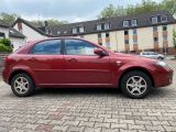 Chevrolet Lacetti bei Gebrauchtwagen.expert - Abbildung (4 / 7) Chevrolet Lacetti bei Gebrauchtwagen.expert - Abbildung (4 / 7)