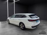 VW Passat bei Gebrauchtwagen.expert - Abbildung (4 / 15) VW Passat bei Gebrauchtwagen.expert - Abbildung (4 / 15)
