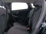 Volvo V40 bei Gebrauchtwagen.expert - Abbildung (5 / 15)