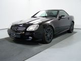 Mercedes-Benz SLK-Klasse bei Gebrauchtwagen.expert - Abbildung (4 / 15) Mercedes-Benz SLK-Klasse bei Gebrauchtwagen.expert - Abbildung (4 / 15)