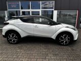 Toyota C-HR bei Gebrauchtwagen.expert - Abbildung (2 / 15)