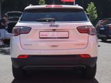 Jeep Compass bei Gebrauchtwagen.expert - Abbildung (4 / 15)