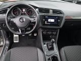 VW Tiguan bei Gebrauchtwagen.expert - Abbildung (10 / 15) VW Tiguan bei Gebrauchtwagen.expert - Abbildung (10 / 15)