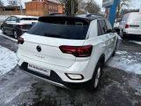 VW T-Roc bei Gebrauchtwagen.expert - Abbildung (4 / 12)