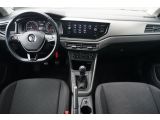 VW Polo bei Gebrauchtwagen.expert - Abbildung (8 / 15) VW Polo bei Gebrauchtwagen.expert - Abbildung (8 / 15)