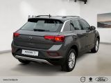 VW T-Roc bei Gebrauchtwagen.expert - Abbildung (5 / 15) VW T-Roc bei Gebrauchtwagen.expert - Abbildung (5 / 15)