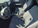 Volvo XC40 bei Gebrauchtwagen.expert - Abbildung (8 / 15) Volvo XC40 bei Gebrauchtwagen.expert - Abbildung (8 / 15)