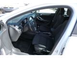 Opel Astra bei Gebrauchtwagen.expert - Abbildung (9 / 10)