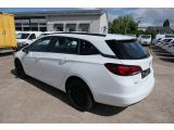 Opel Astra bei Gebrauchtwagen.expert - Abbildung (4 / 10)