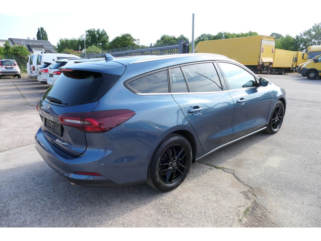 Ford Focus Turnier bei Gebrauchtwagen.expert - Hauptabbildung Ford Focus Turnier bei Gebrauchtwagen.expert - Hauptabbildung
