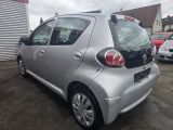 Toyota Aygo bei Gebrauchtwagen.expert - Abbildung (3 / 11)