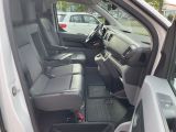 Citroen Jumpy bei Gebrauchtwagen.expert - Abbildung (11 / 15) Citroen Jumpy bei Gebrauchtwagen.expert - Abbildung (11 / 15)