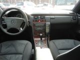 Mercedes-Benz E-Klasse bei Gebrauchtwagen.expert - Abbildung (2 / 15)