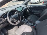 Ford Focus Turnier bei Gebrauchtwagen.expert - Abbildung (12 / 15) Ford Focus Turnier bei Gebrauchtwagen.expert - Abbildung (12 / 15)
