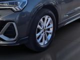 Audi Q3 bei Gebrauchtwagen.expert - Abbildung (14 / 15) Audi Q3 bei Gebrauchtwagen.expert - Abbildung (14 / 15)