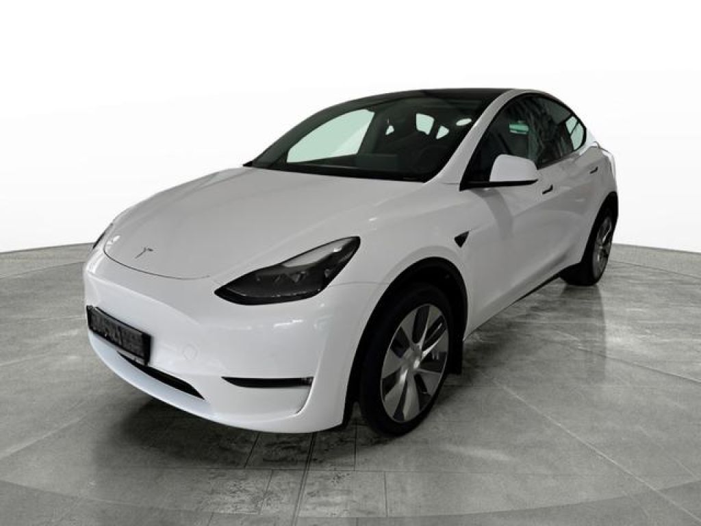 Tesla Model Y bei Gebrauchtwagen.expert - Hauptabbildung