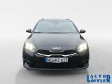 Kia Ceed bei Gebrauchtwagen.expert - Abbildung (8 / 15) Kia Ceed bei Gebrauchtwagen.expert - Abbildung (8 / 15)