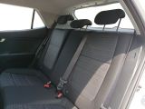 Kia Stonic bei Gebrauchtwagen.expert - Abbildung (13 / 15)
