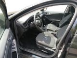 Ford Focus Turnier bei Gebrauchtwagen.expert - Abbildung (9 / 15) Ford Focus Turnier bei Gebrauchtwagen.expert - Abbildung (9 / 15)