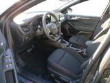 Ford Focus Turnier bei Gebrauchtwagen.expert - Abbildung (9 / 15)