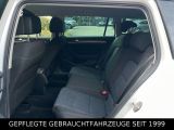 VW Passat bei Gebrauchtwagen.expert - Abbildung (13 / 15)