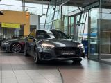 Audi A4 bei Gebrauchtwagen.expert - Abbildung (5 / 15) Audi A4 bei Gebrauchtwagen.expert - Abbildung (5 / 15)