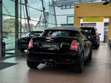 Mini Cooper S bei Gebrauchtwagen.expert - Abbildung (4 / 15) Mini Cooper S bei Gebrauchtwagen.expert - Abbildung (4 / 15)