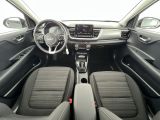 Kia Stonic bei Gebrauchtwagen.expert - Abbildung (8 / 15)